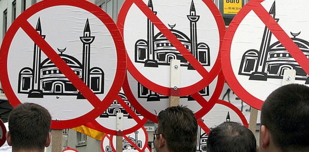 islamofobi İslamofobi Çokkültürlülüğün Neresine Düşer?
