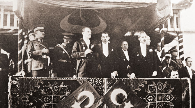 Untitled-2.jpg670 Türkiye'de Siyasal Sistemin İnşası(1923-1926) -1